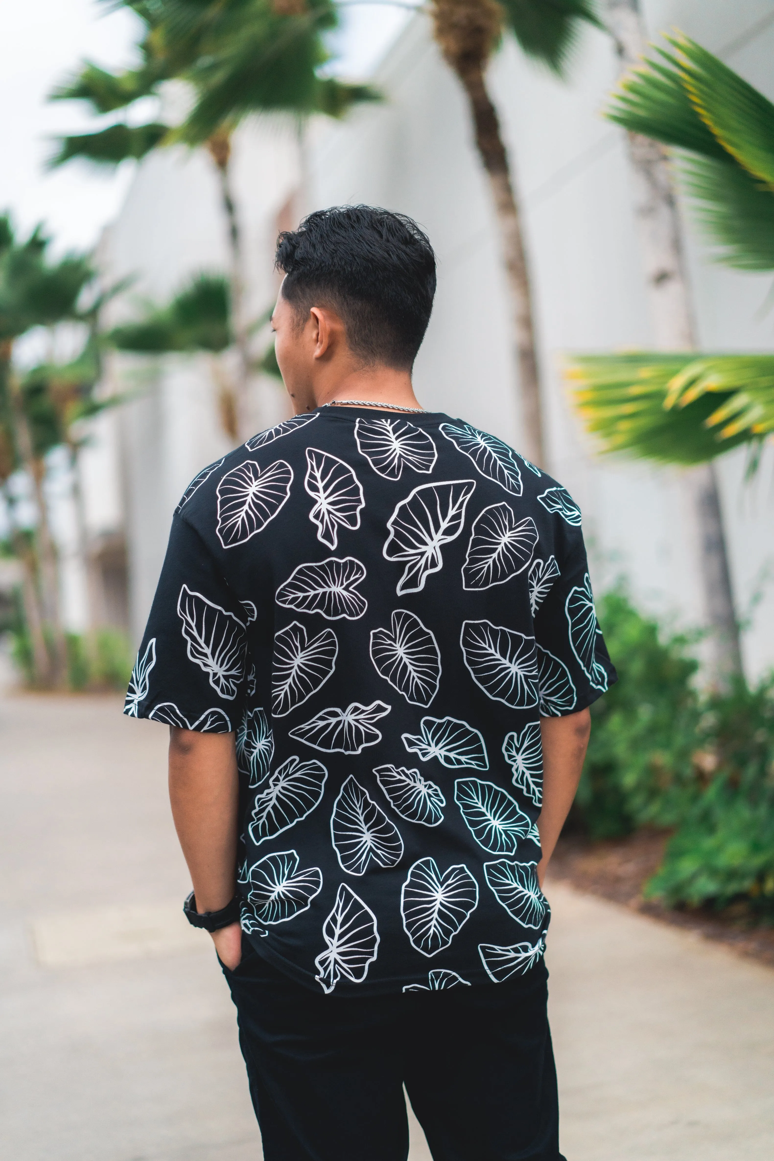 ALOHA BLACK & WHITE KALO T-SHIRT