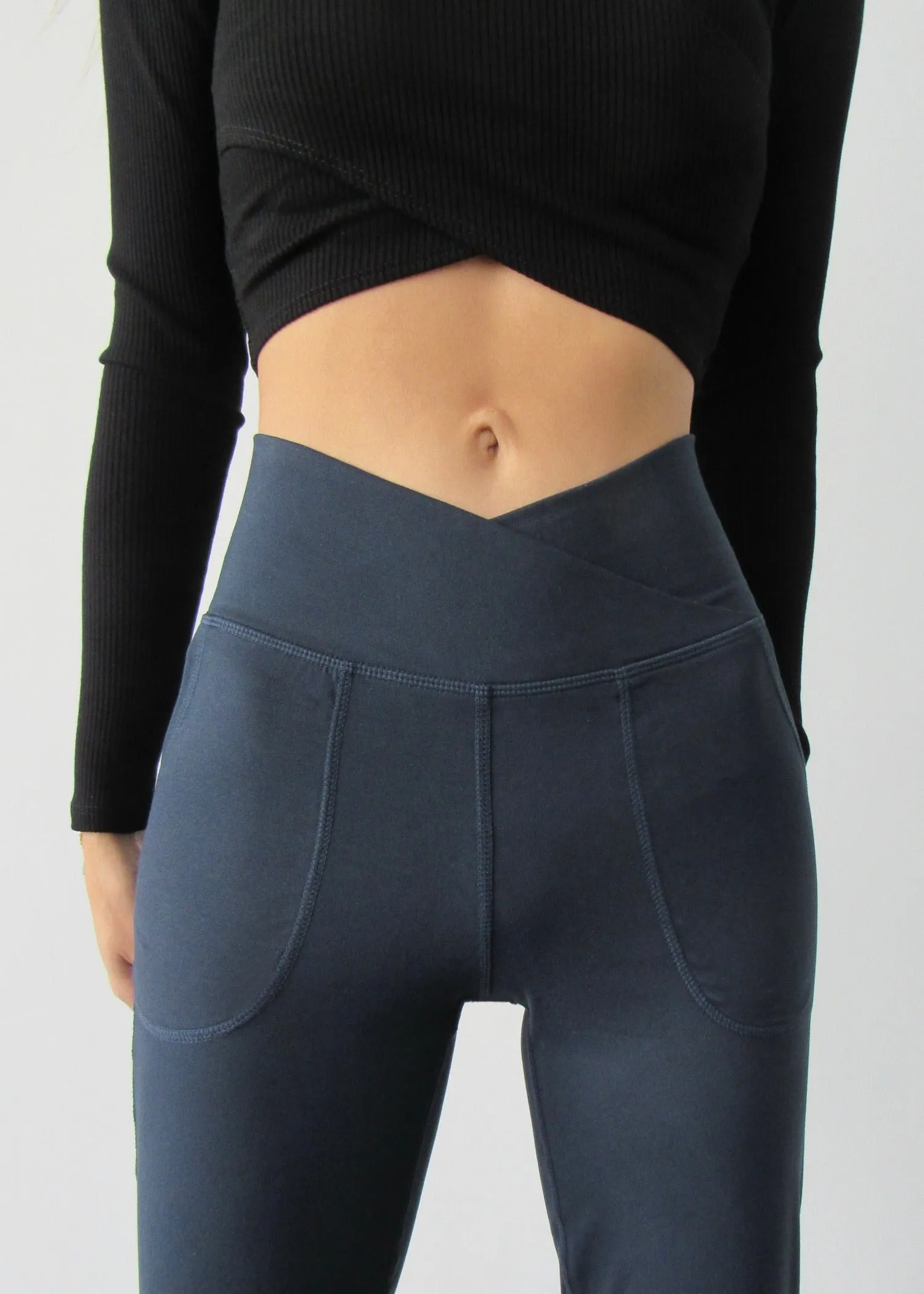 Edison Soft Flare Pant Navy