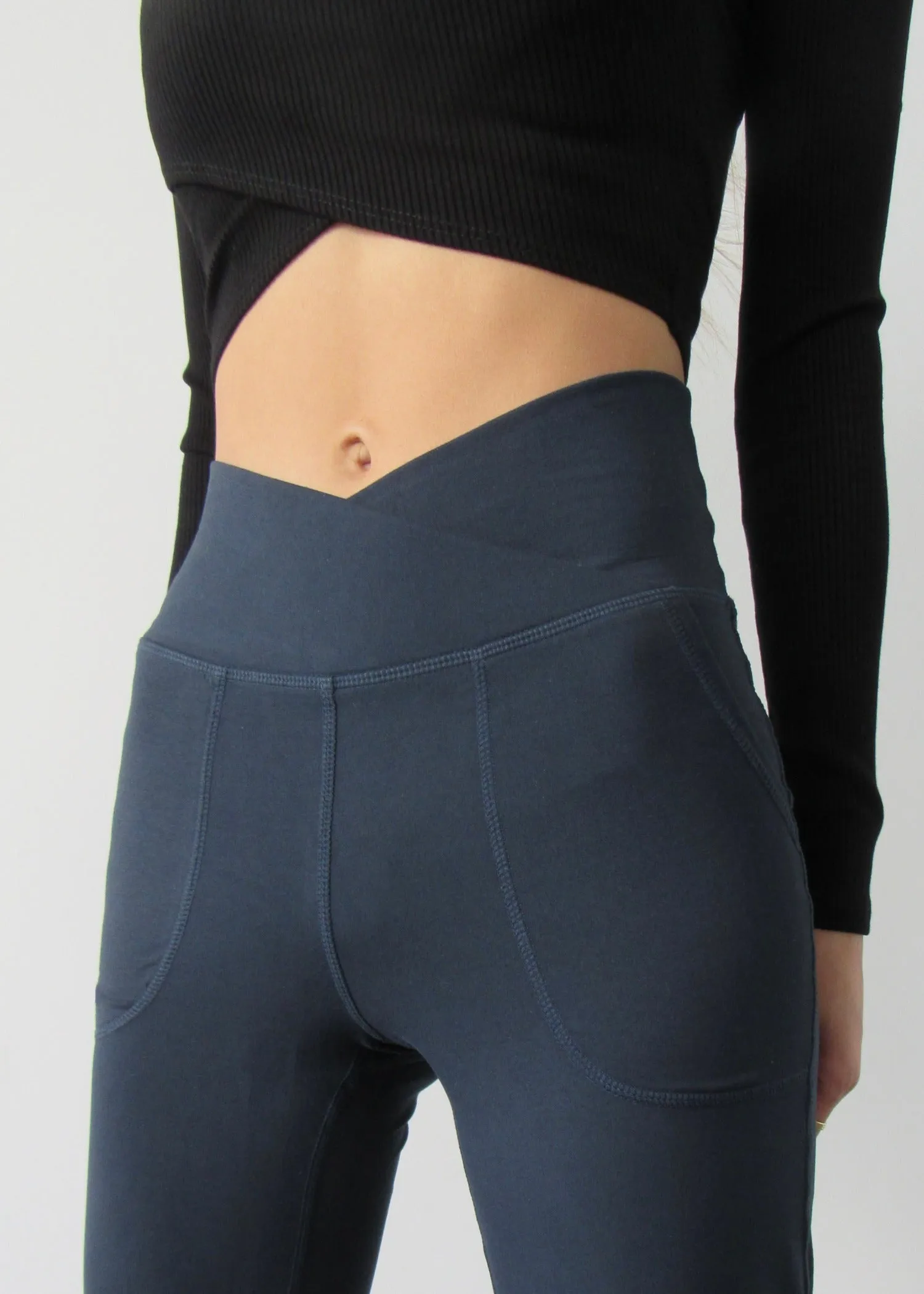 Edison Soft Flare Pant Navy