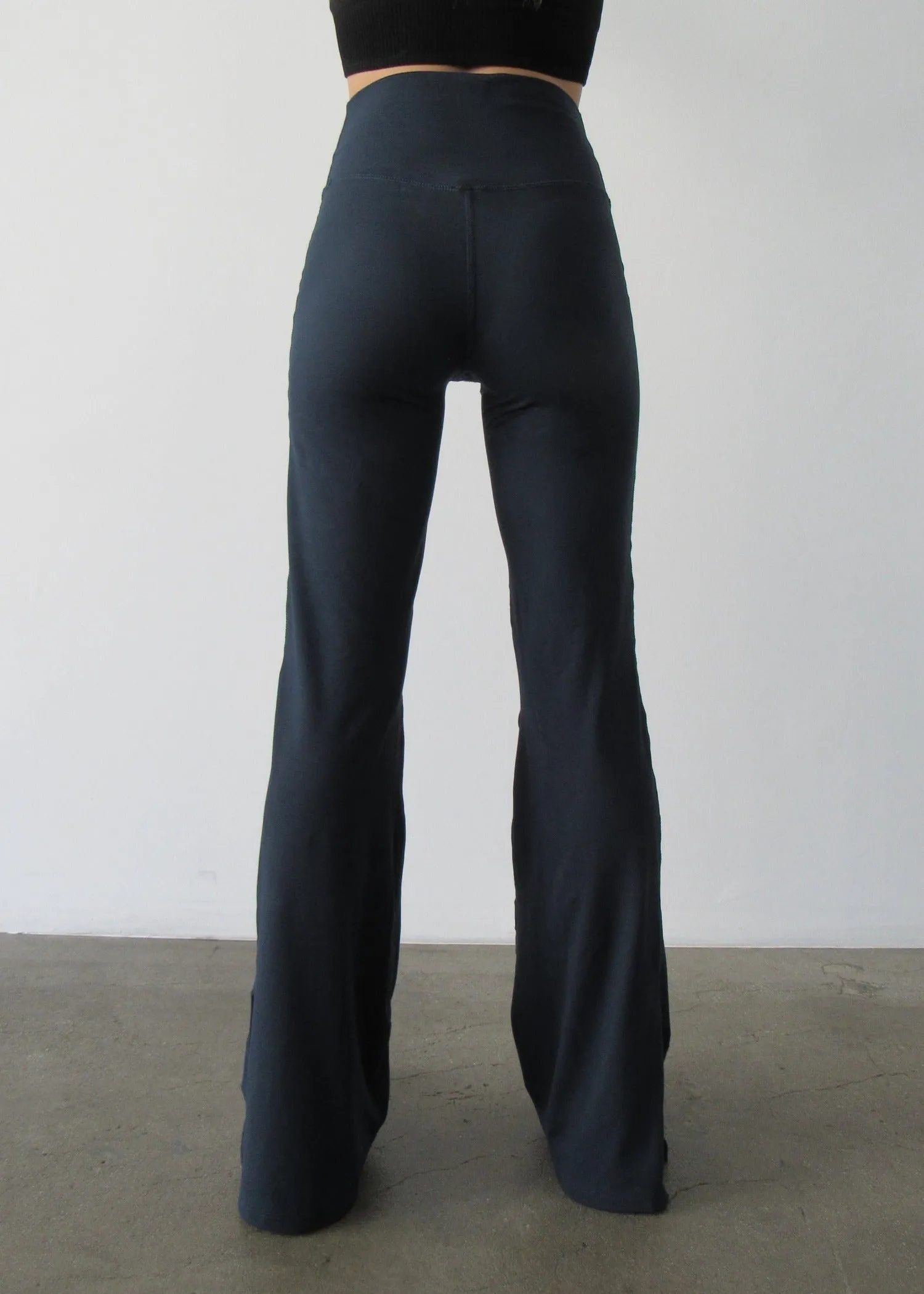 Edison Soft Flare Pant Navy