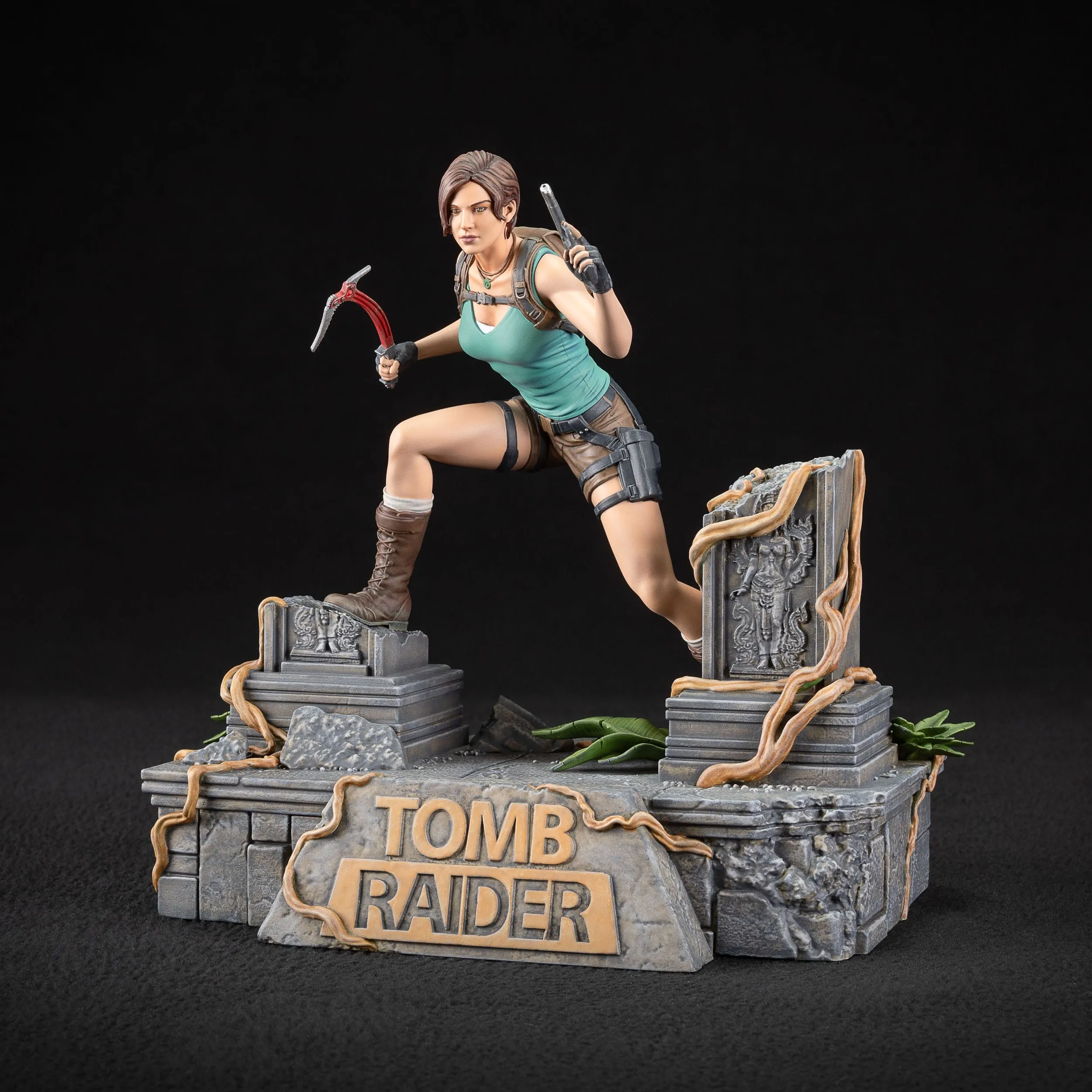 Tomb Raider PVC Statue Lara Croft 24 cm