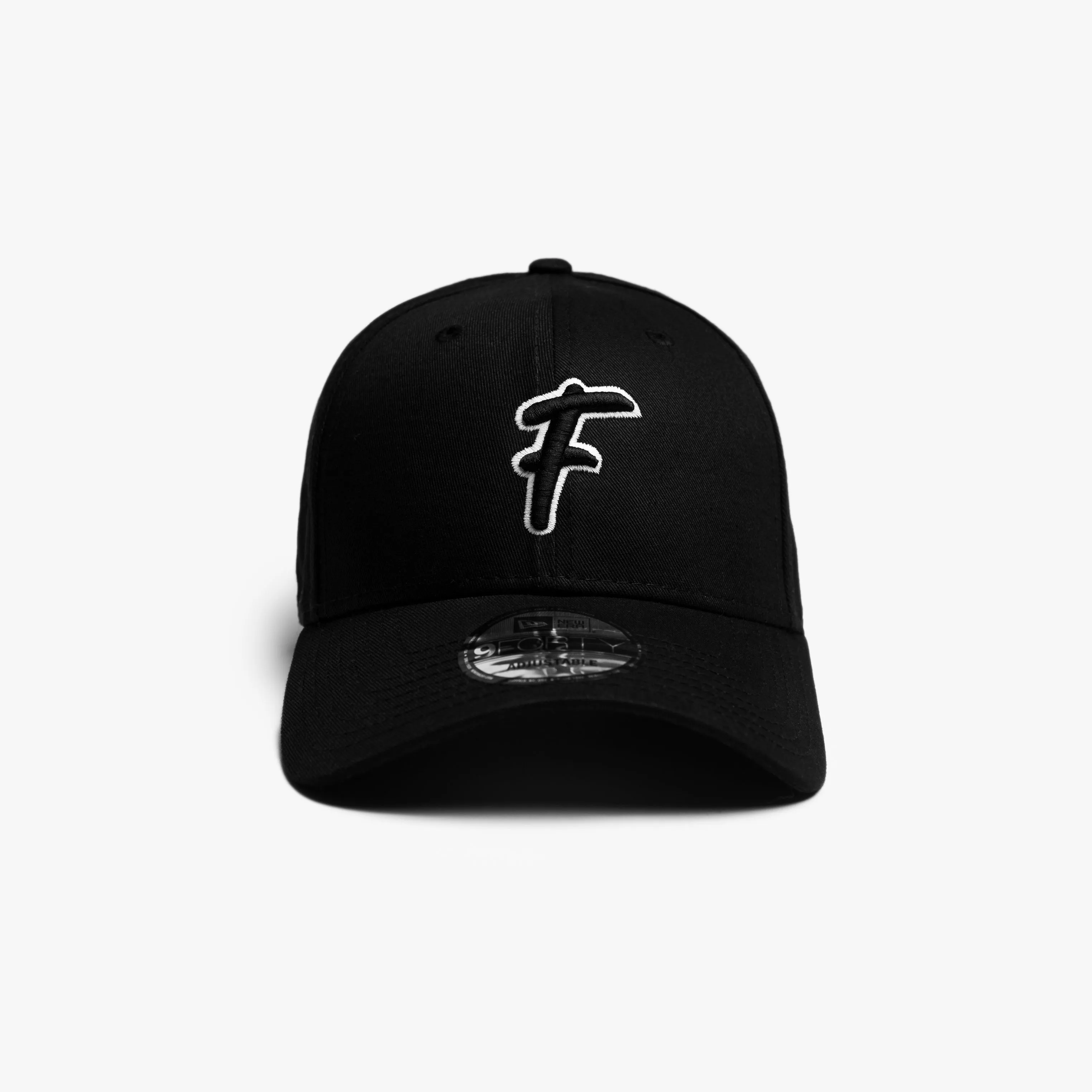 Vin Cap (Black/White)